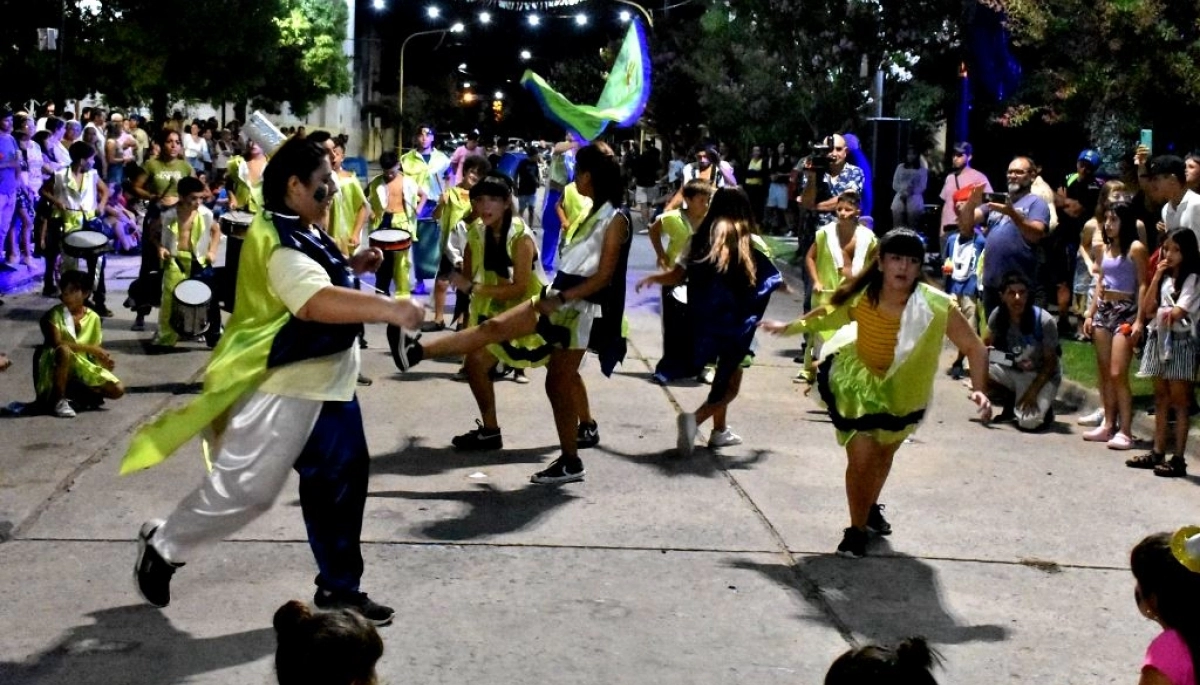 Con entrada libre y gratuita, la ruta carnavalera continúa en Roque Pérez