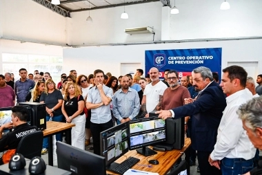 Mantegazza presentó una importante adquisición de cámaras, alarmas y lectores de patentes