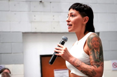 “Existís a base de odio”: Mayra Mendoza explotó contra Espert y lo trató de “mafioso” e “impresentable”