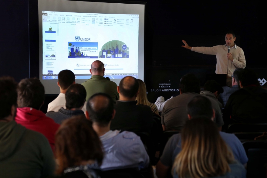 Se llevó a cabo el primer encuentro “Comunicación responsable en situaciones de emergencia” en La Plata