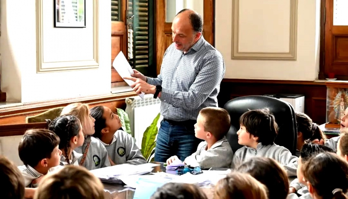 El Municipio de Tres Arroyos inició la entrega del programa “Modo Clases”