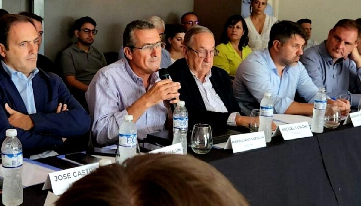 El Foro de Intendentes de la UCR respaldó a Manes, criticó a Milei y exigió “respeto” en el debate político