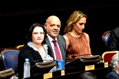 Apertura de Sesiones 2025: senadores libertarios apuntaron a Kicillof por la “crisis” en la Provincia