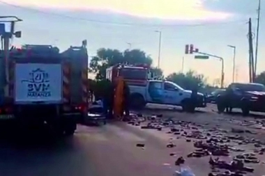 Tremendo choque dejó dos fallecidas y una mujer con un brazo amputado