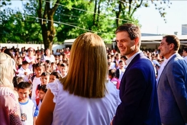 Mantegazza estuvo presente en el acto de inicio del Ciclo Lectivo en San Vicente