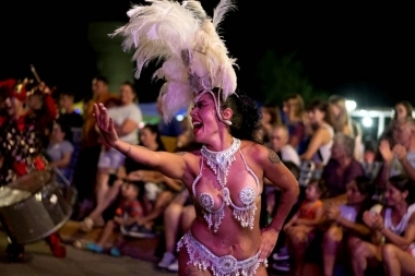 Dos noches inolvidables: el Carnaval en Magdalena  a todo ritmo y color