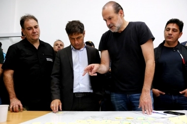 Kicillof apuntó contra Milei luego del feroz temporal en Bahía Blanca: “Frenó mil obras públicas”