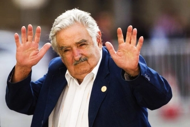 Dolor por la partida de Pepe Mujica: Kicillof, Cristina, Massa y otros referentes bonaerenses lo despidieron en redes