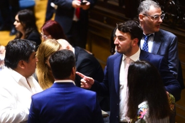 Con el fracaso de la suspensión de las PASO, libertarios pidieron una sesión para debatir la Ley Fiscal Impositiva