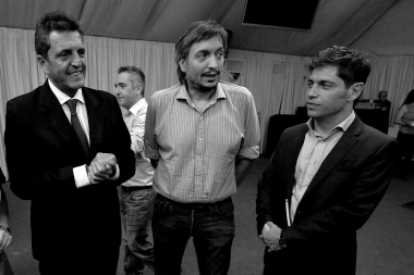 Cumbre en La Plata: Kicillof, Máximo y Massa se sentaron a discutir la unidad y el dilema electoral