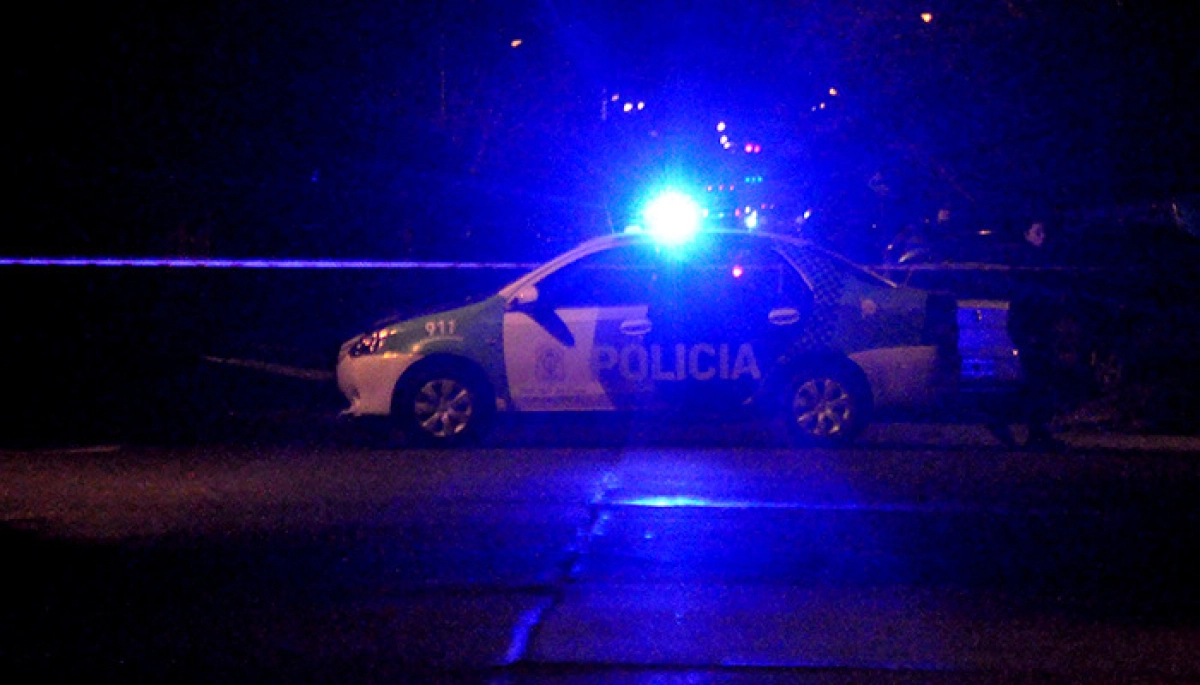 Conurbano descontrolado: balearon a una mujer policía durante un intento de robo