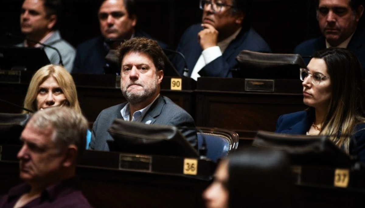 Cansados de la interna peronista, legisladores le exigen a Kicillof que se ocupe de los “problemas reales” en IOMA