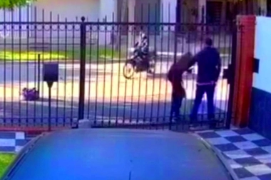 Inseguridad en Tres de Febrero: un trabajador comenzó el día asaltado por motochorros