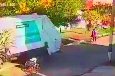 Tragedia en La Plata: barrendera fue atropellada por un camión recolector y perdió la vida