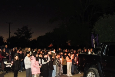 25 de Mayo: se realizó el tradicional Vía Crucis en Norberto de la Riestra