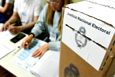 Malestar en el kicillofismo por la reelección indefinida de legisladores bonaerenses que excluye a intendentes