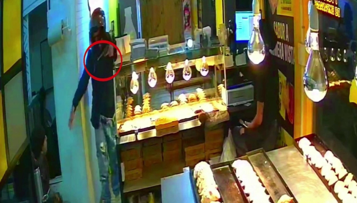 En La Plata están al horno: a punta de pistola asaltaron una "Tienda de Empanadas"