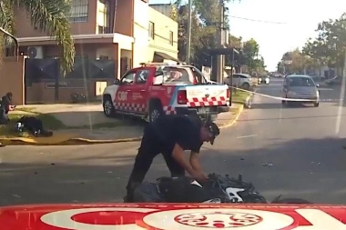 Don Torcuato: un motoquero resultó herido luego de un tremendo choque con un automóvil