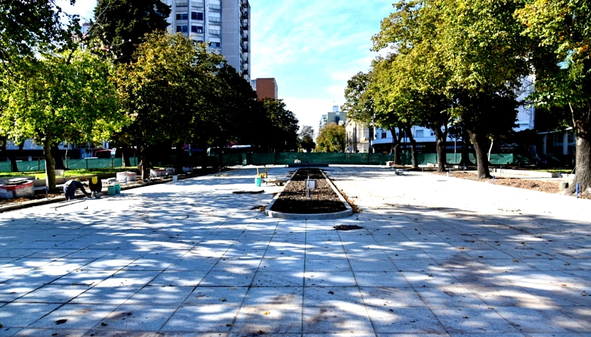 Las obras de reconstrucción de Plaza Italia de La Plata están a un 75 por ciento