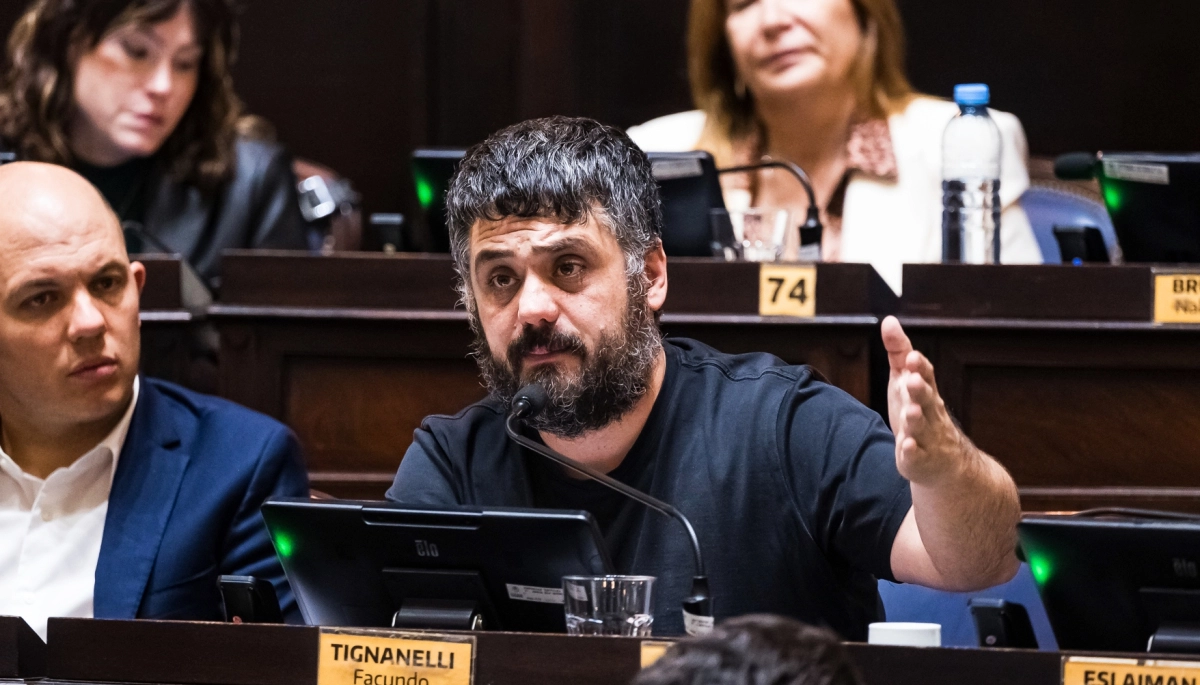 Desde La Cámpora, Tignanelli acusó a Larroque de buscar la ruptura del peronismo en la Provincia