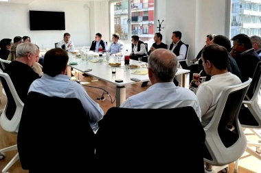 Con acuerdo pendiente con Milei, el PRO bonaerense se acerca al peronismo anti-K