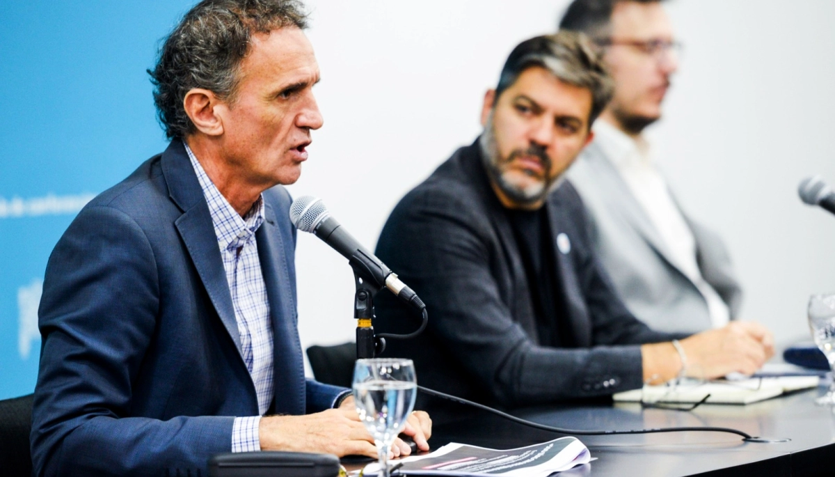 Katopodis cuestionó el “abandono” de Milei y ponderó la “apuesta al desarrollo productivo” de Kicillof