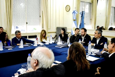 López pisó la Legislatura por el proyecto económico que pide Kicilof y cosechó rechazos de la oposición