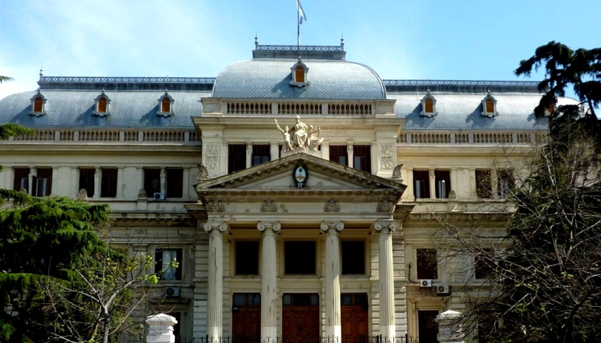 Sorpresa y disgusto en la Legislatura por el proyecto de endeudamiento inconsulto de Kicillof