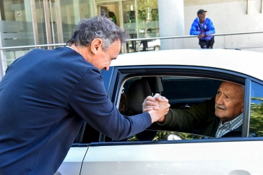 Katopodis votó en San Martín y destacó la importancia de la participación ciudadana