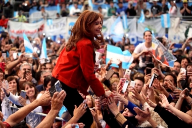 Cristina visitó La Matanza: pidió a Macri y Vidal la apertura de dos Hospitales Públicos