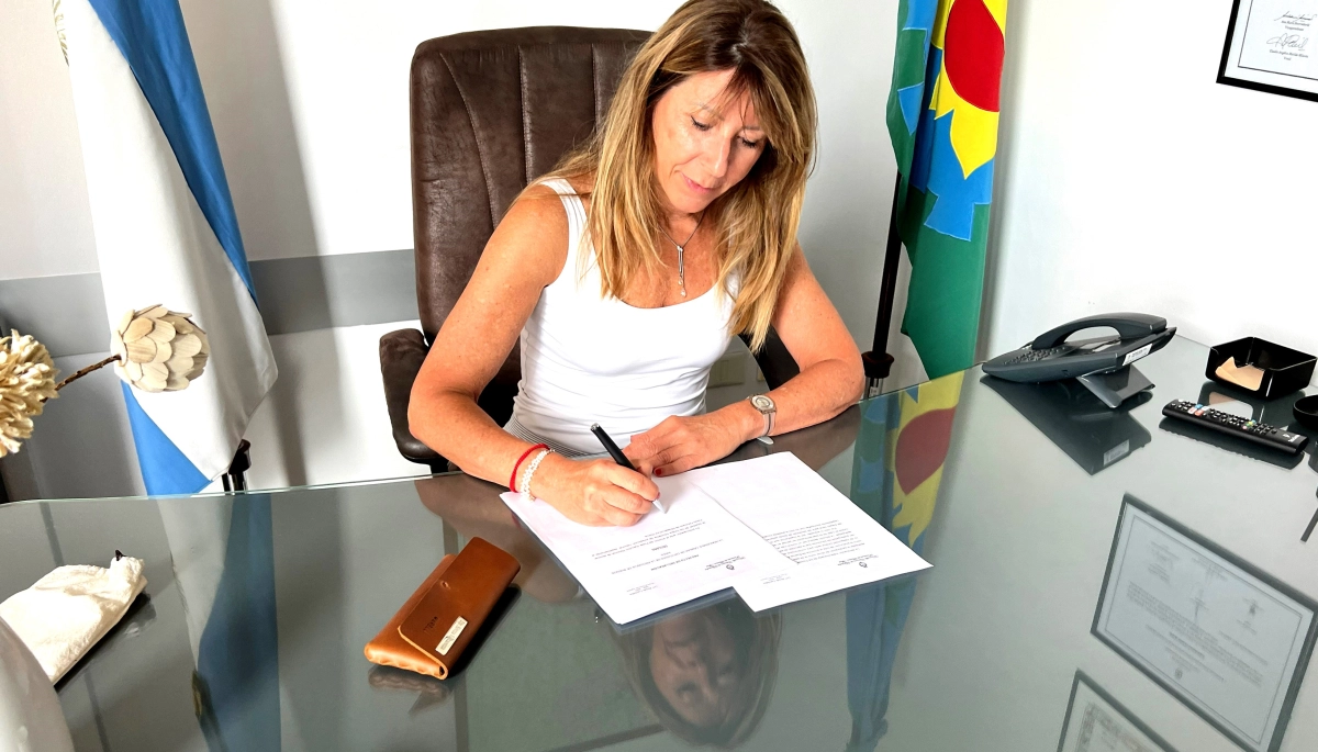 Tras la exposición de López, la diputada Vaccarezza pidió a Kicillof un fondo fijo para municipios