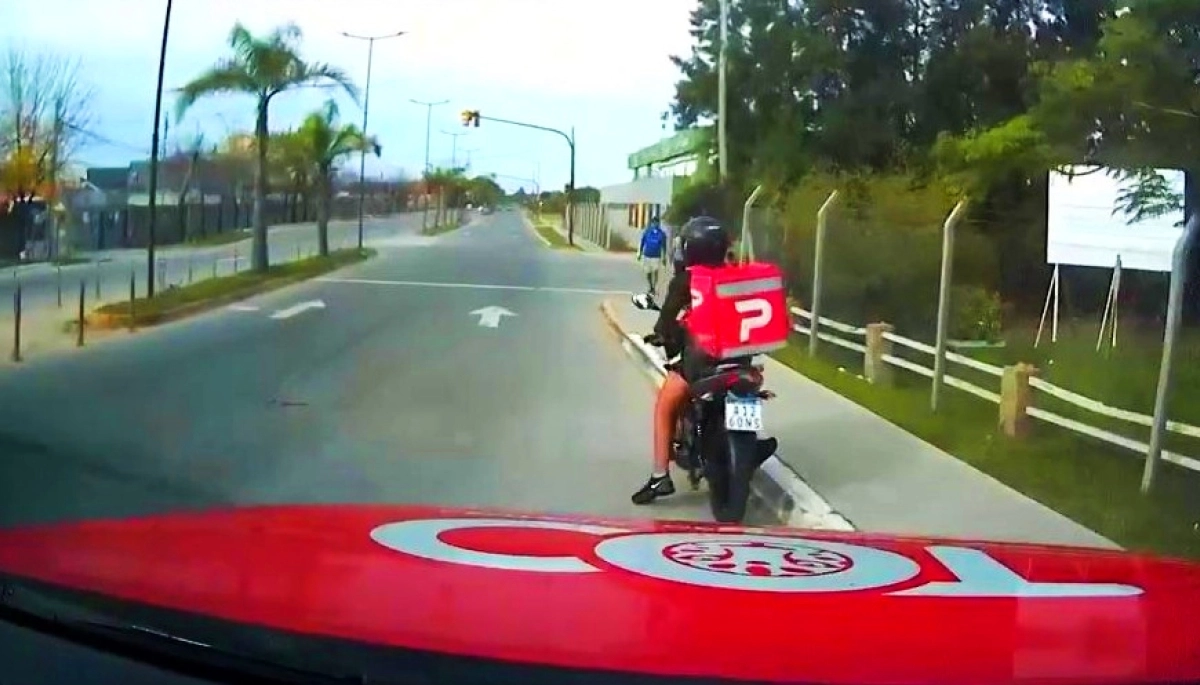Drogas Ya!: el COT detuvo a un motoquero que realizaba delivery de drogas