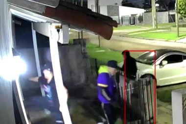 Tres niños quedaron en medio de un intento de robo automotor y una entradera