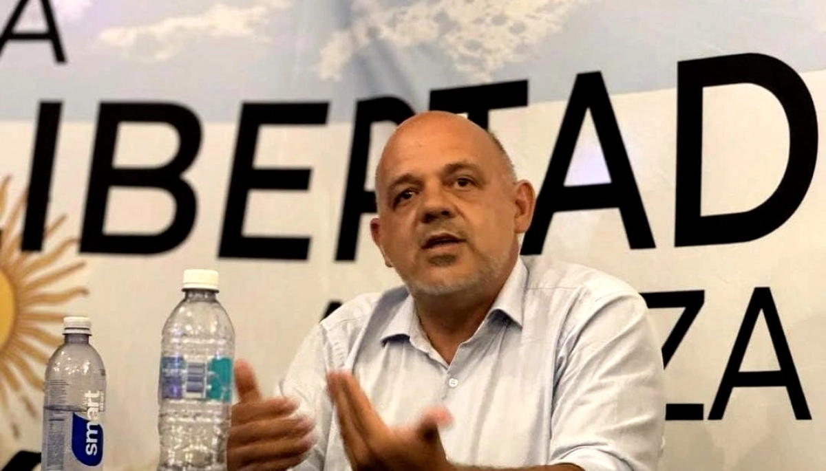 Desde la Libertad Avanza, Curestis afirma que lograron frenar la sesión del Senado para tratar reelecciones indefinidas