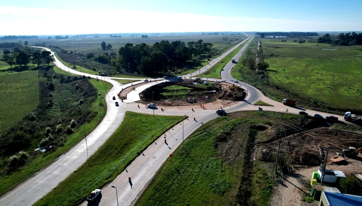 El camino de la producción: avanzan las tareas de mejoramiento integral de la Ruta 6