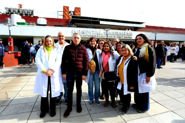 Gray acompañó a residentes del Hospital Garrahan en defensa de la salud pública