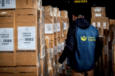 El gobierno de Kicillof reglamentó un acuerdo con Correo Argentino y allana el camino a las elecciones