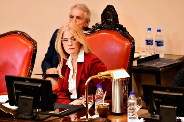 El kirchnerismo presiona a Verónica Magario para convocar una sesión y definir autoridades en el Senado