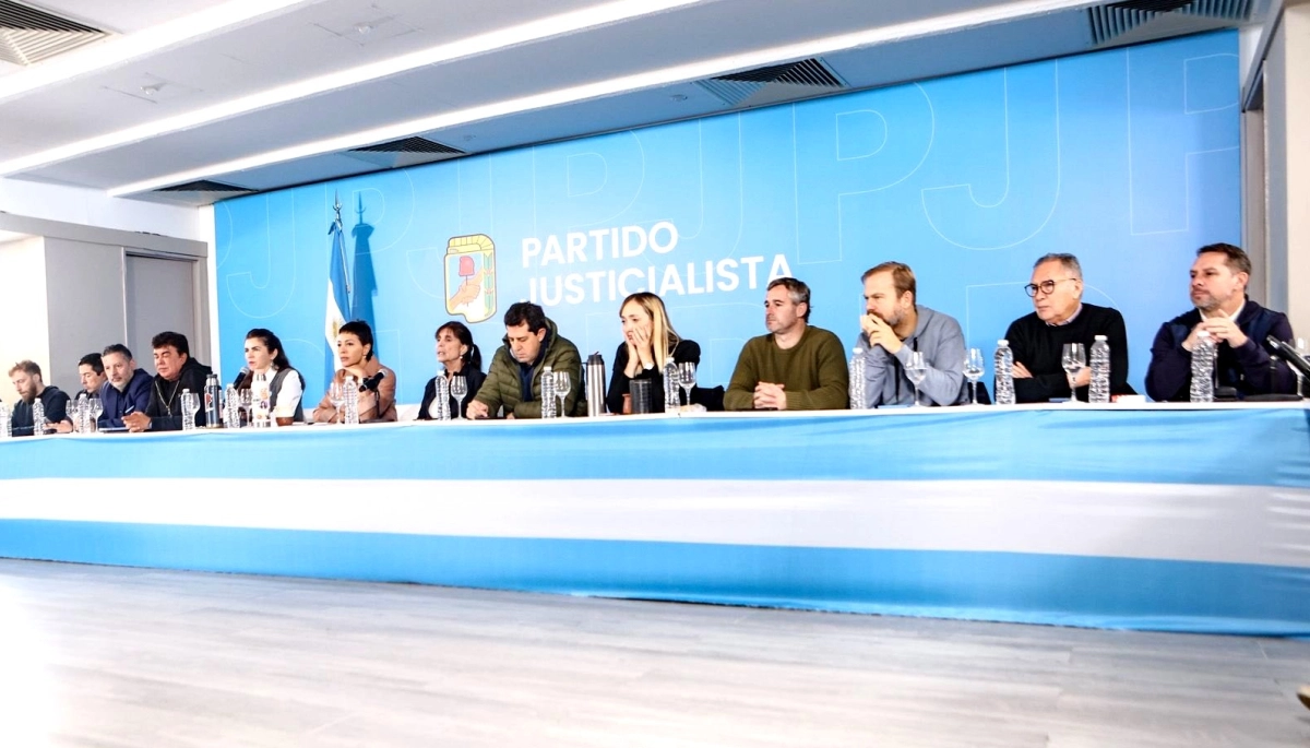 El PJ sumó respaldo bonaerense: más de 250 intendentes del país apoyaron a Cristina