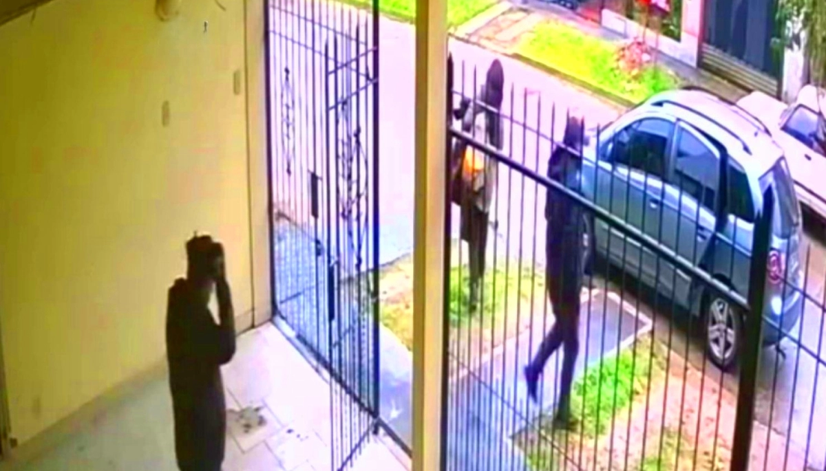 Una mujer y tres cómplices desvalijaron una casa en quince minutos