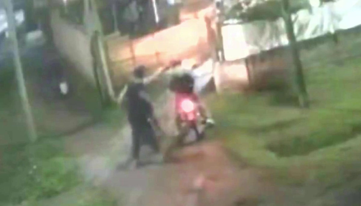 Le pusieron una pistola en la cabeza: se resistió al robo y motochorros la agredieron de forma brutal