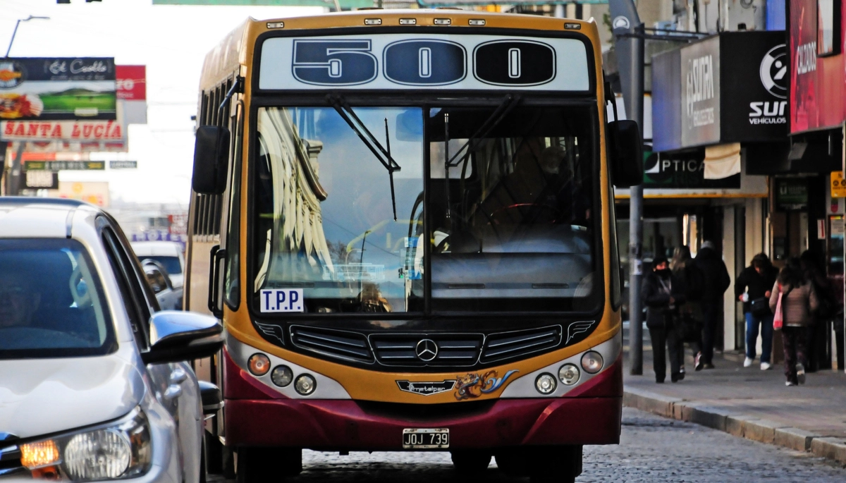 Malaisi alertó por la crisis del transporte público en el interior bonaerense y le pidió a Milei medidas urgentes