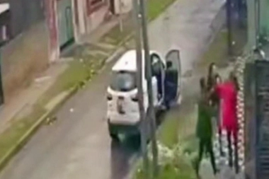 En Avellaneda detuvieron a una mujer que asaltó y golpeó a jubilada de manera salvaje