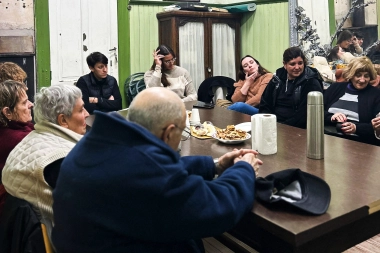 Lucía Gómez visitó a vecinos de la localidad de Vásquez para fomentar la participación de la comunidad