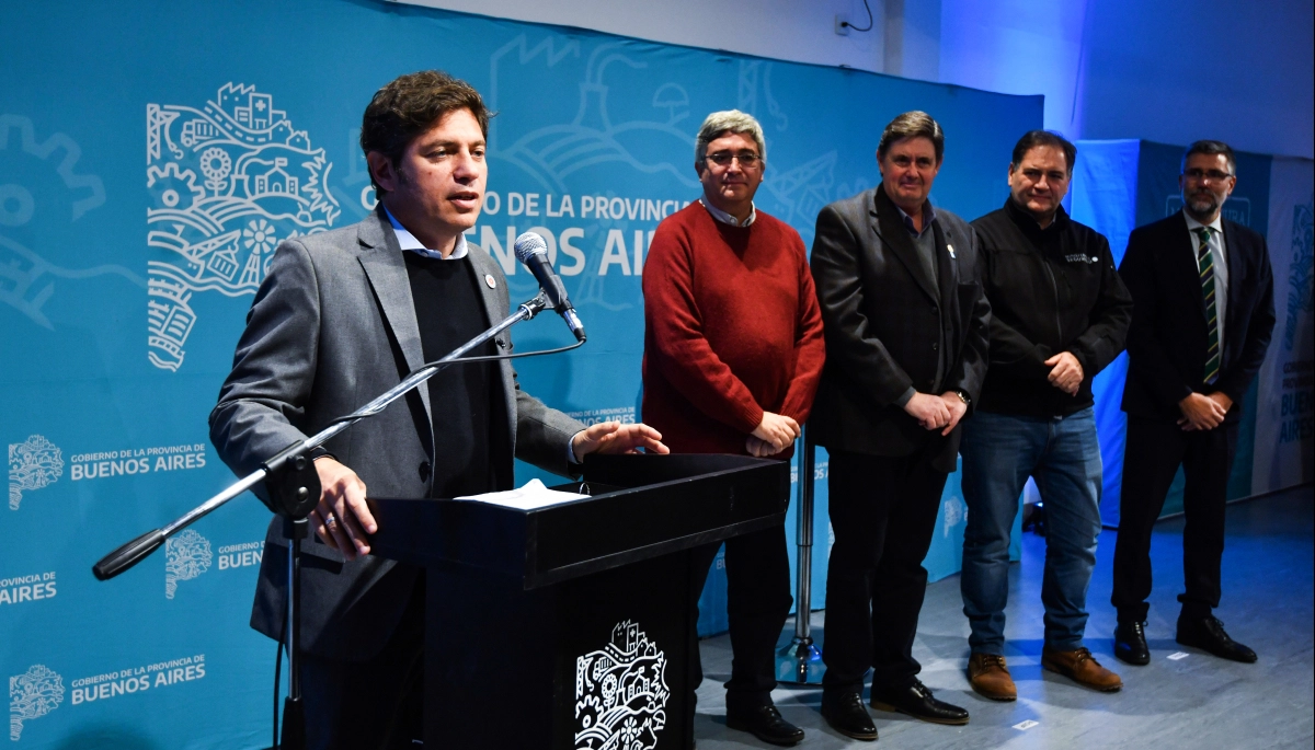 Tras sus dichos en La Plata, Kicillof tomó el guante y le respondió a Milei: “El que insulta es porque no tiene razón”