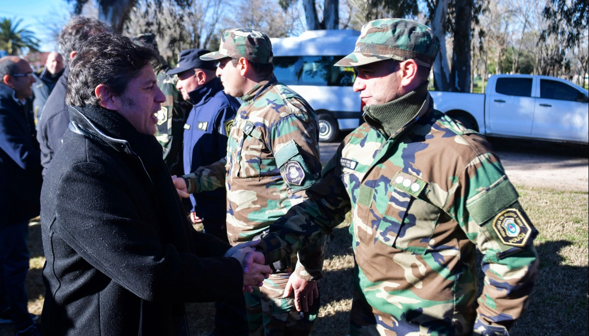 Kicillof presentó la nueva sede de la Policía Científica y entregó patrulleros para reforzar la seguridad de Bolívar