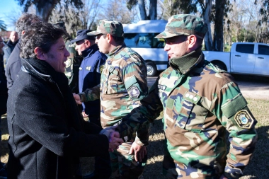 Kicillof presentó la nueva sede de la Policía Científica y entregó patrulleros para reforzar la seguridad de Bolívar
