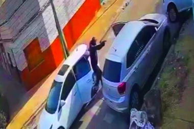 Tremenda casualidad: ayudó a la víctima de un robo de auto y al otro día los mismos le robaron a él