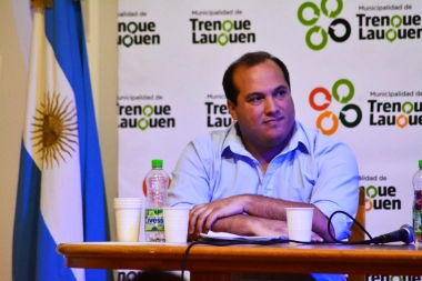 Acusan al intendente de Trenque Lauquen de armar "contratos fantasmas" y beneficiar a familiares de funcionarios