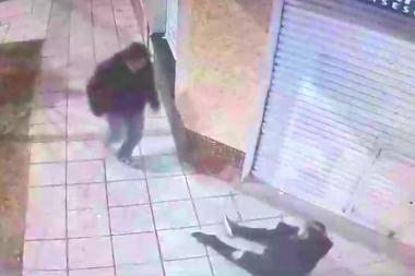 Motochorros en Mar del Plata: en una cuadra atacaron dos veces y a una mujer la arrojaron al piso